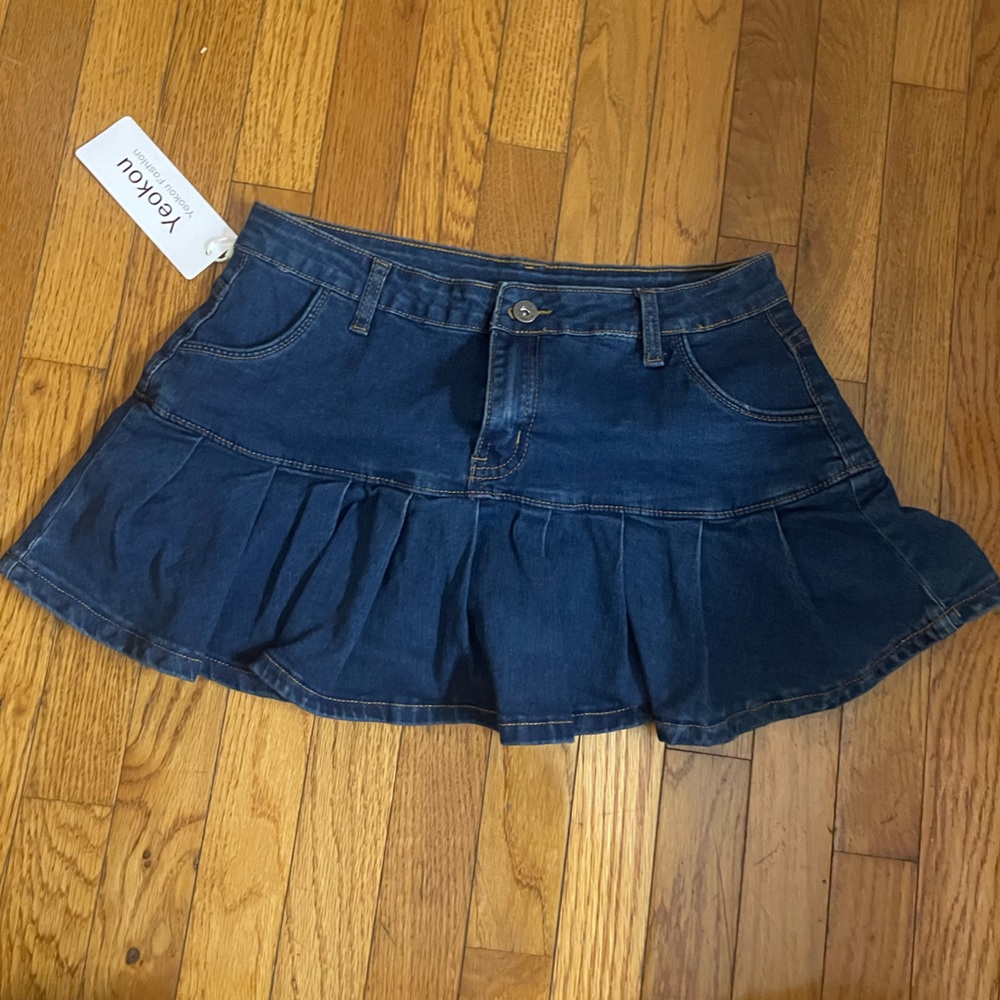 NWT short Ruffle Pleated Mini Denim Skirt